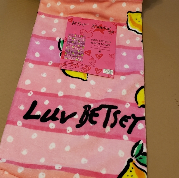 Betsey Johnson Other - Betsey Johnson Beach Towel 28 in x 58 in